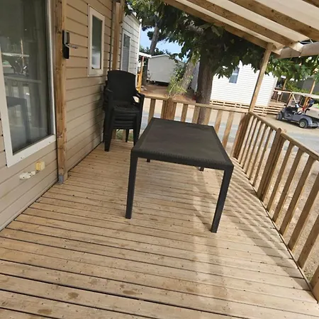 캠프장 Mobil-home Premium 174 *